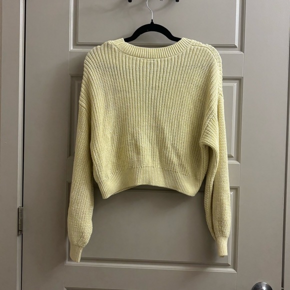 Divided Cropped V-Neck Button Cardigan - Pale Yellow - Picture 2 of 3